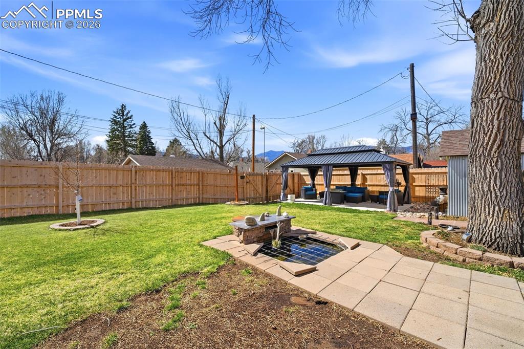 Image 26 of 35: Undermount Stainless Steel Sink