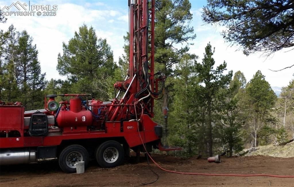 Image 20 of 28: Parking