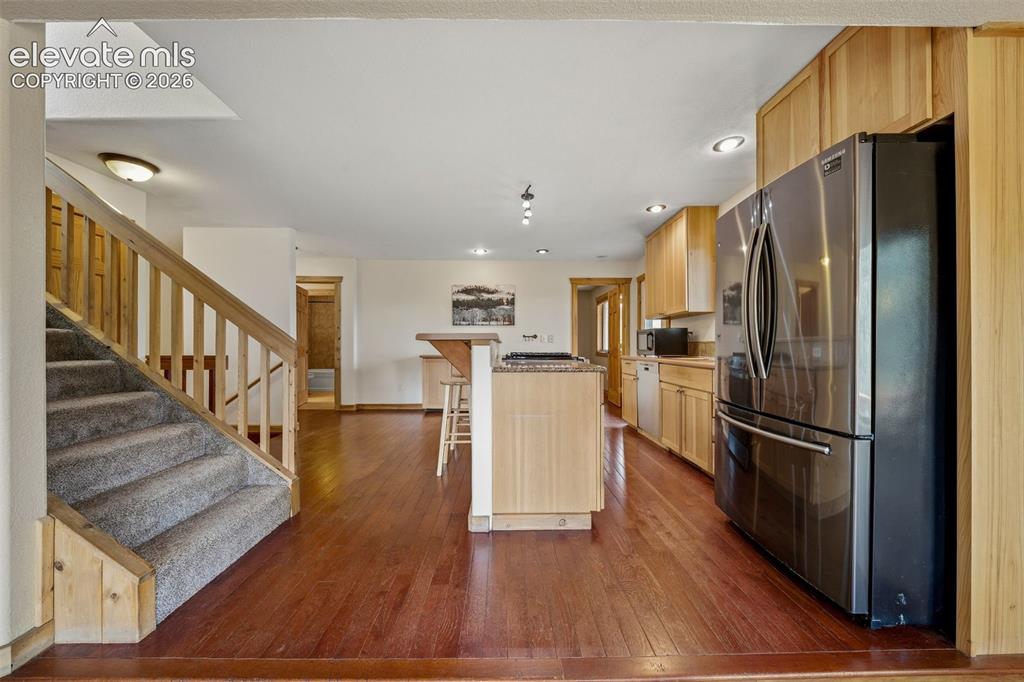 Image 12 of 49: Kitchen