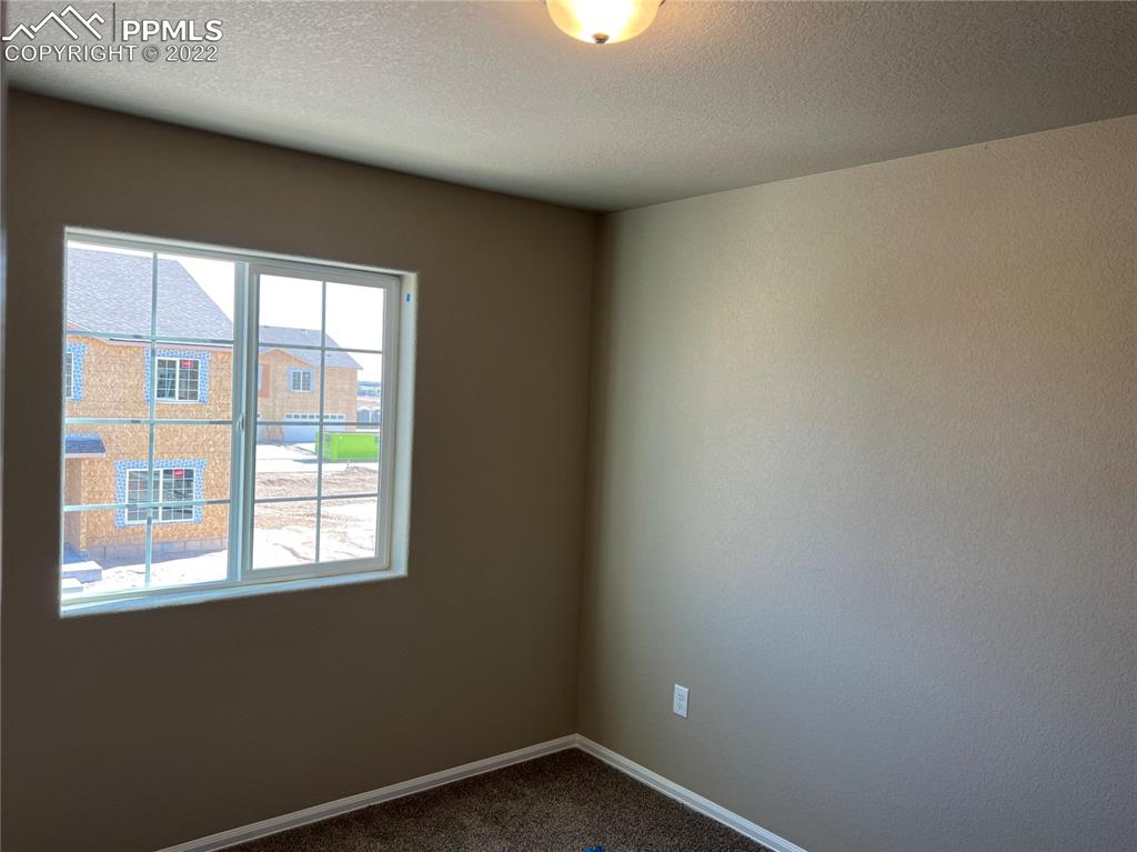 Listing 6683811, Image 12 of 24