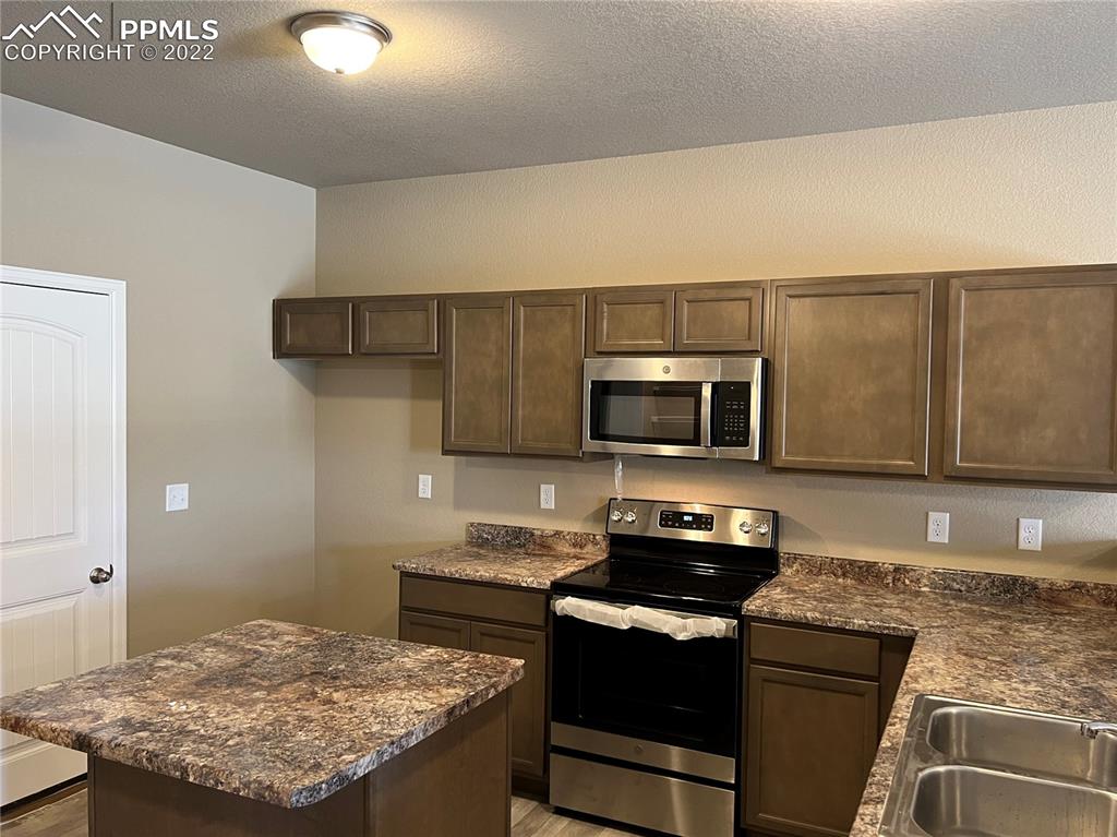 Listing 6683811, Image 7 of 24