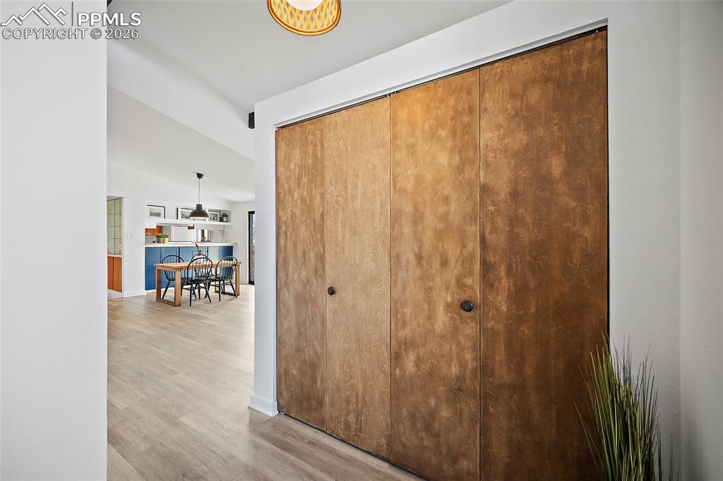 Image 3 of 43: Entry