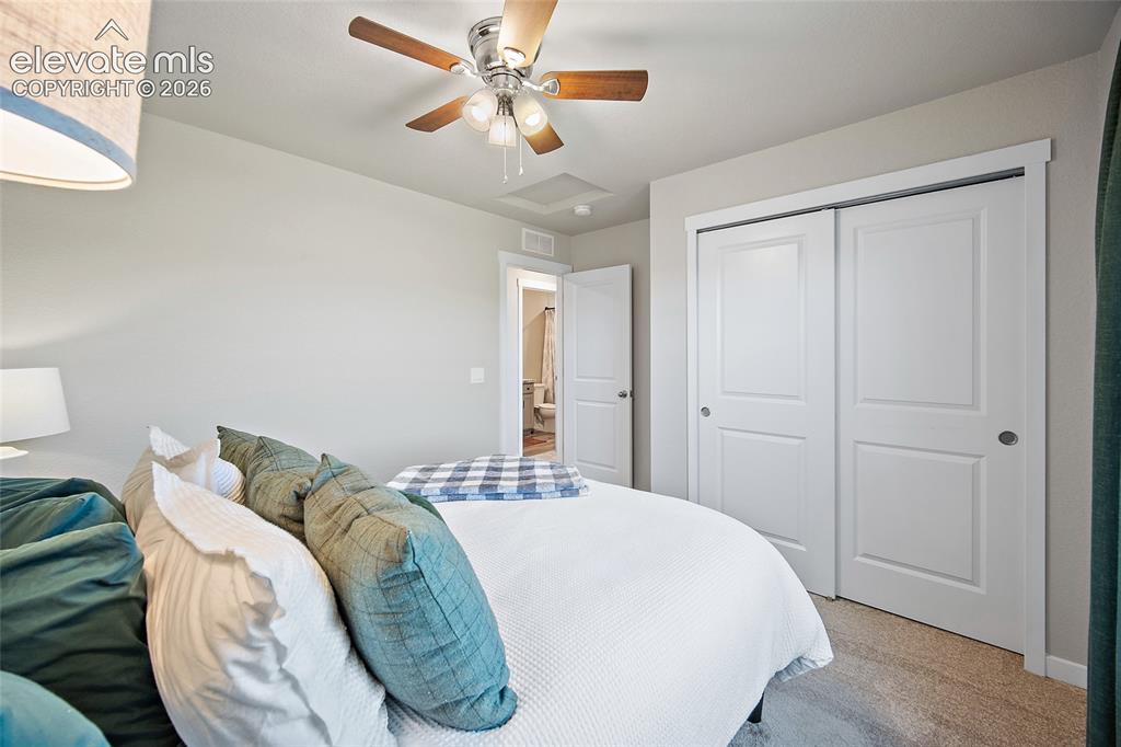 Image 18 of 38: Bedroom
