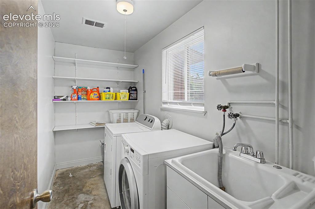 Image 10 of 29: Laundry