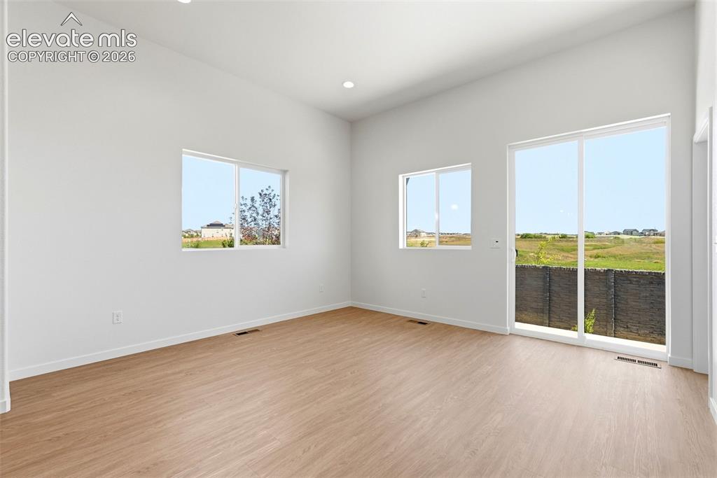 Image 15 of 42: Living Room