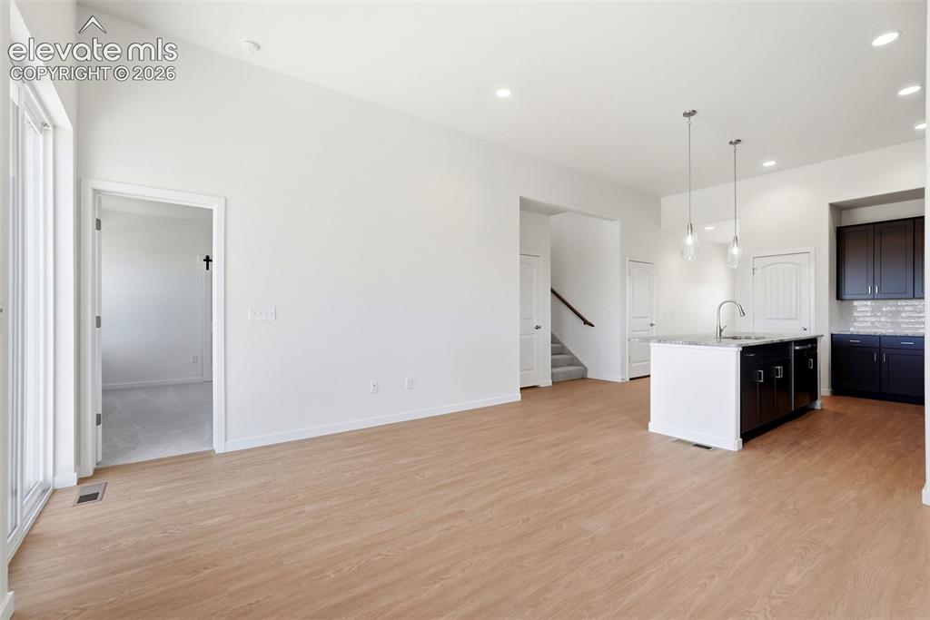 Image 17 of 42: Living Room