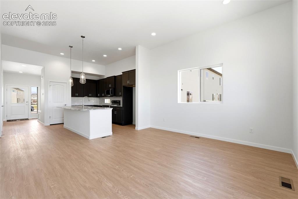 Image 18 of 42: Living Room