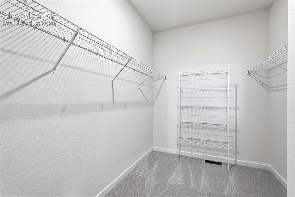 Image 24 of 42: Closet