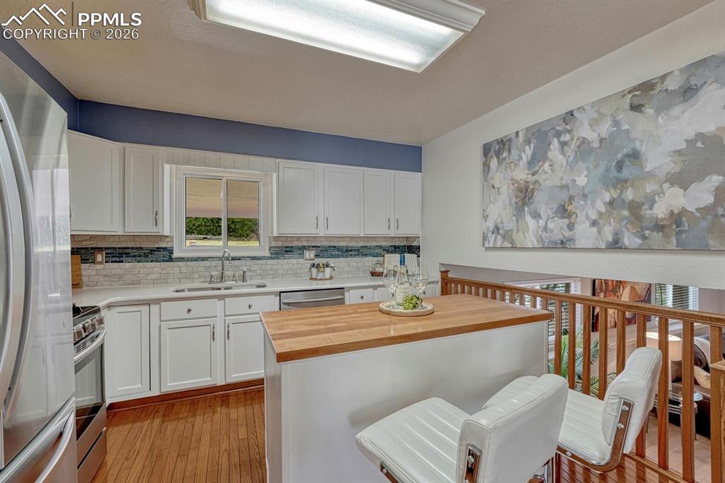 Image 9 of 42: The kitchen