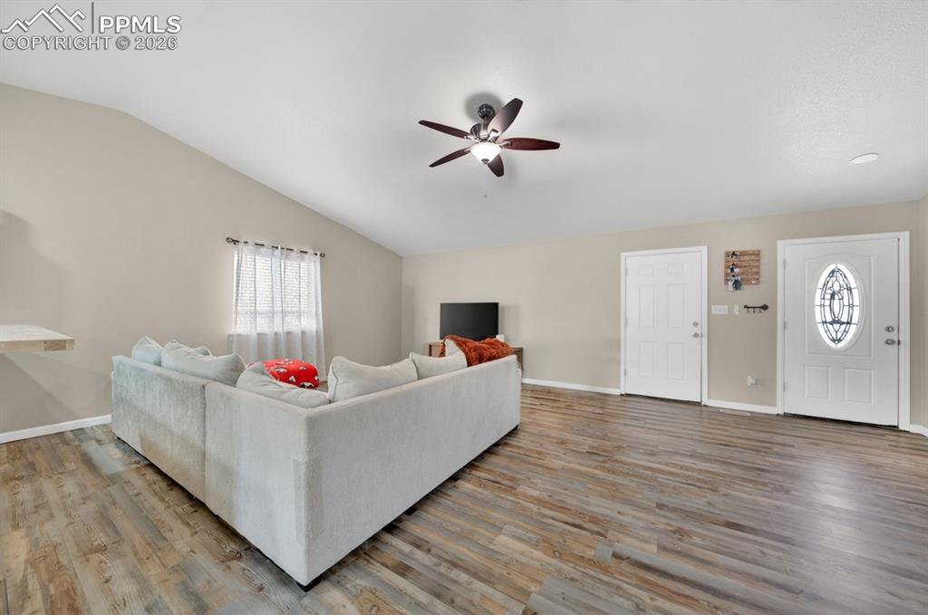 Image 14 of 32: Living Room