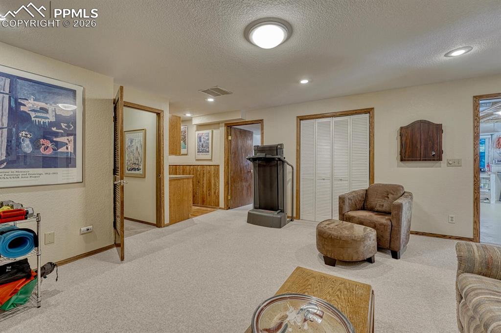 Image 30 of 50: Living Room