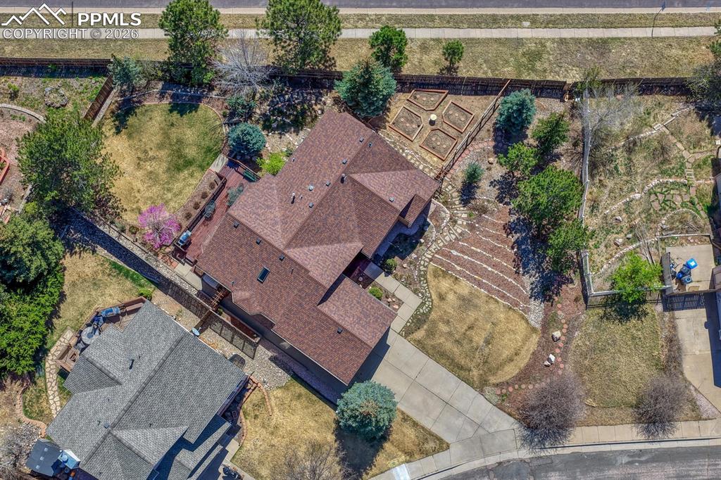 Image 39 of 50: Floor Plan