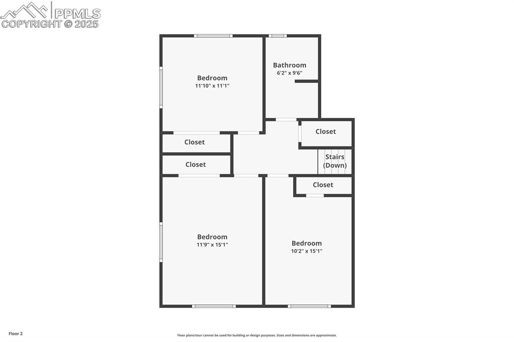 Image 28 of 29: View of room layout