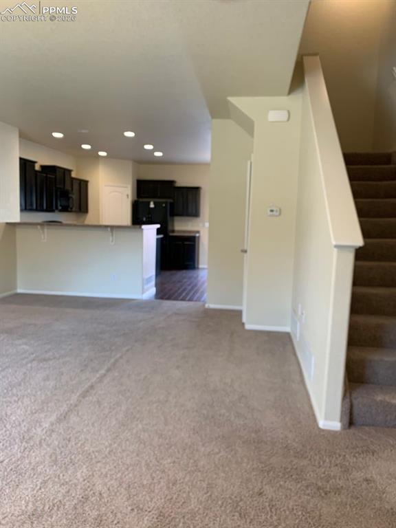 Image 3 of 20: Living Room