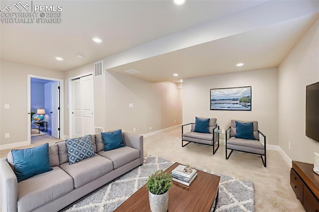 Image 22 of 39: Virtually Staged 