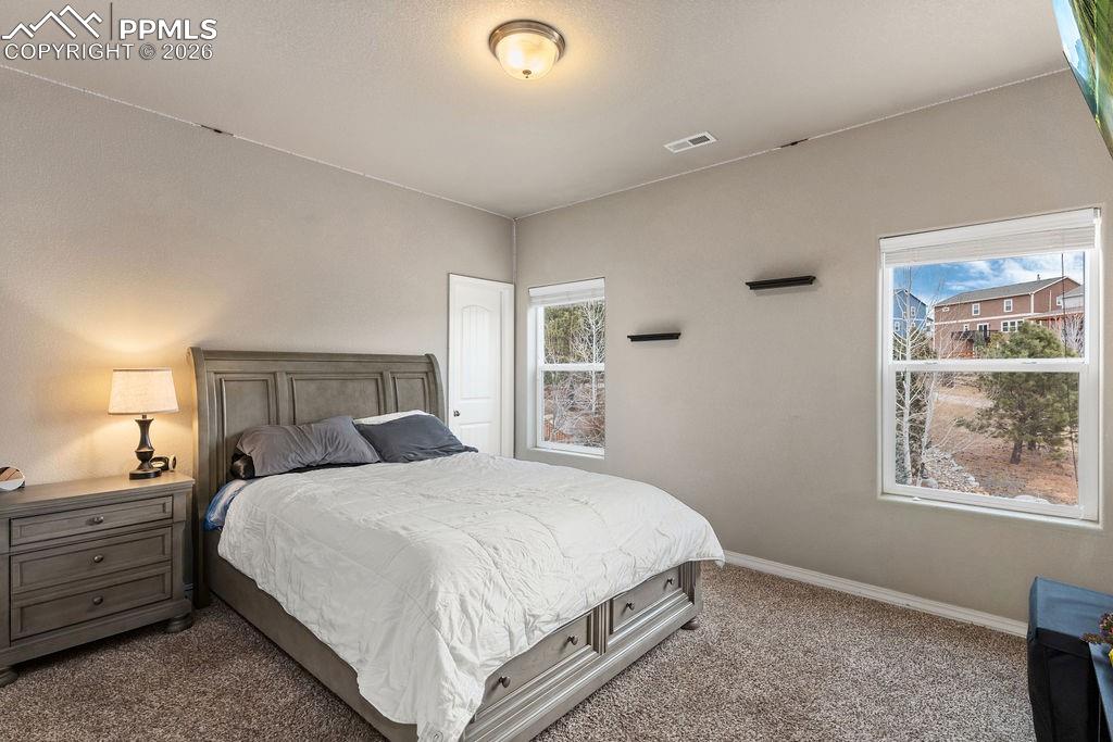 Image 34 of 43: Upper floor bedroom #3