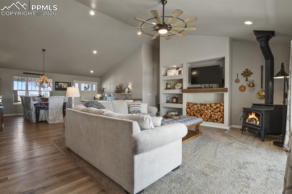 Image 10 of 50: Wood burning stove