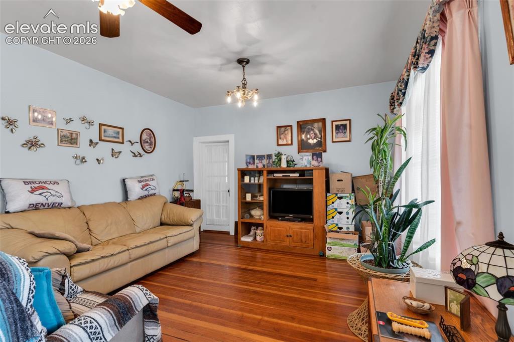 Image 7 of 37: Living Room