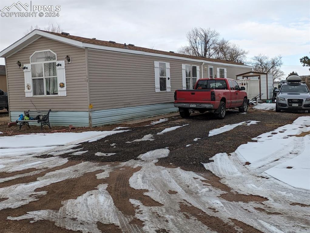 Image 19 of 29: Lot #17