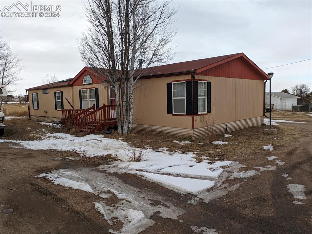 Image 22 of 29: Lot #21