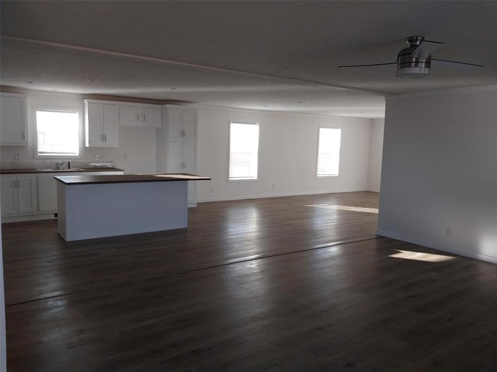 Image 4 of 28: Other