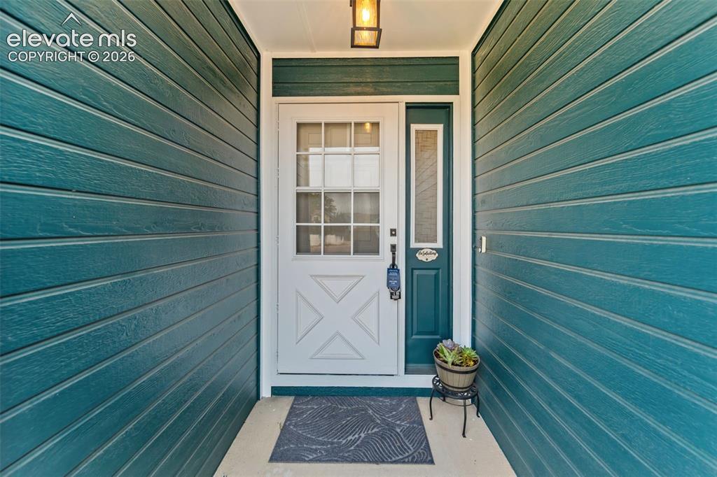 Image 4 of 38: Entry
