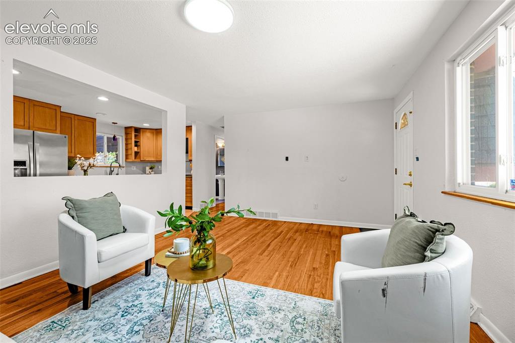 Image 7 of 39: Living Room