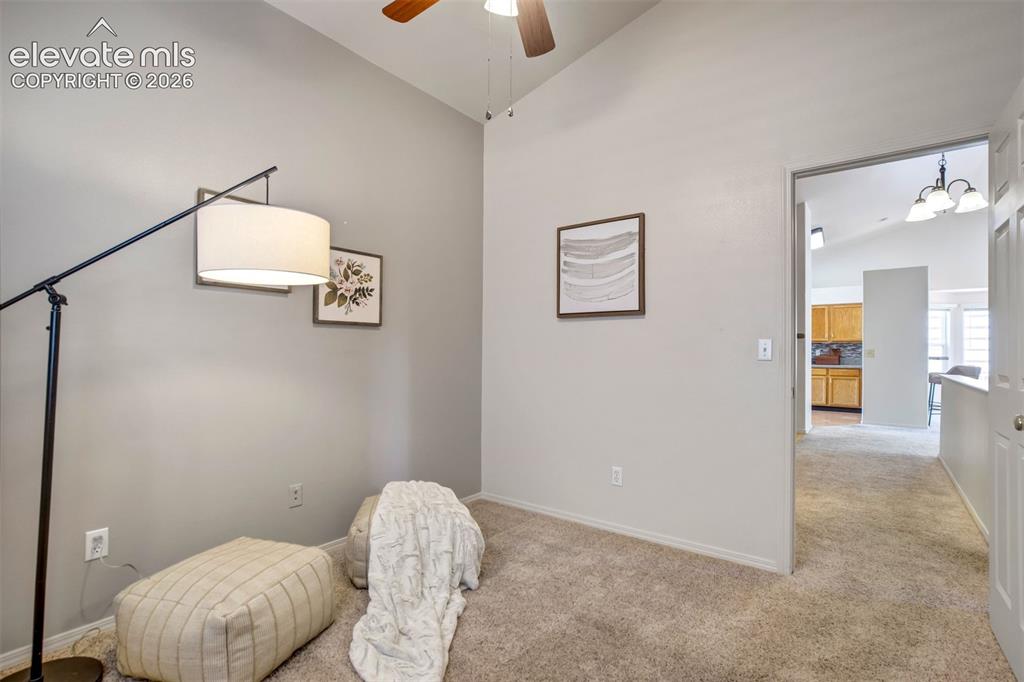 Image 17 of 41: one of 3 main level beds!