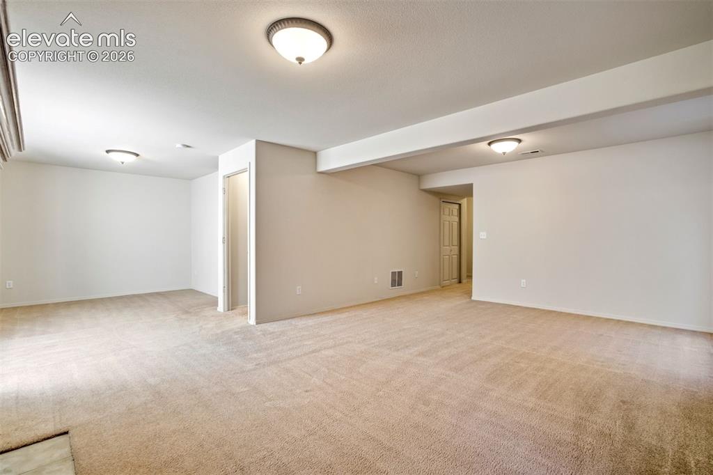 Image 23 of 41: Family Room