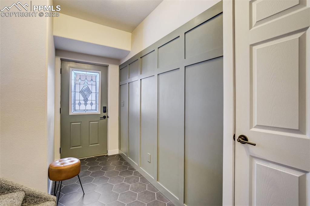 Image 4 of 41: Mud Room