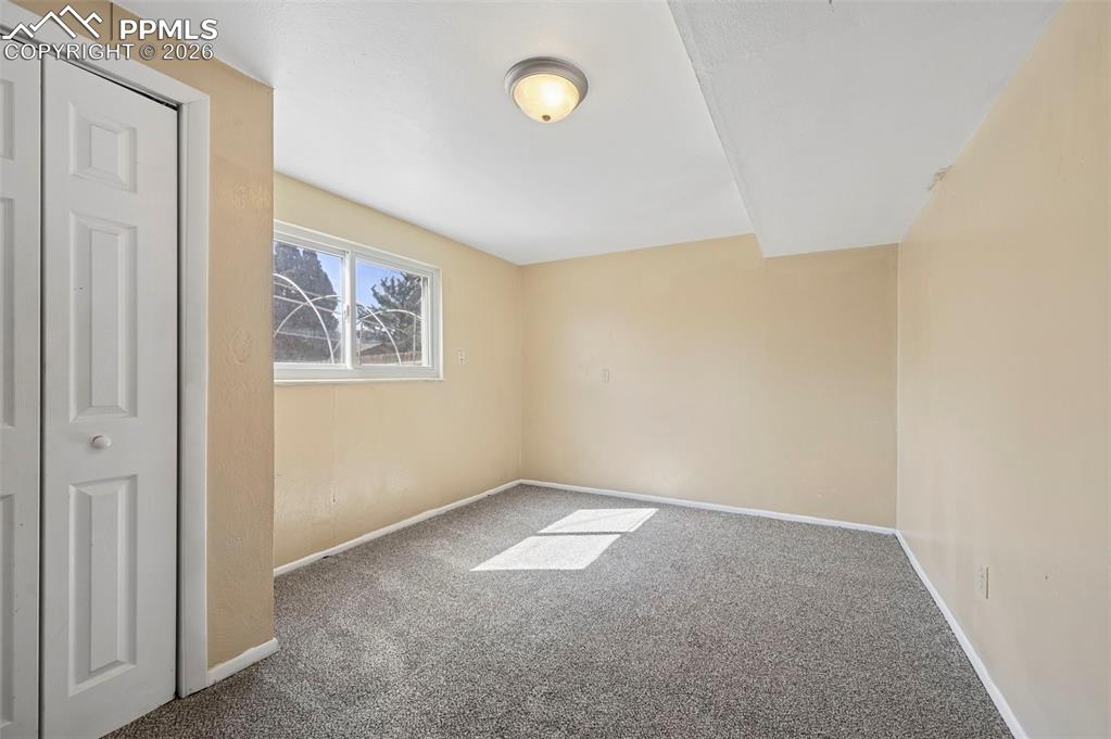 Image 38 of 47: Bedroom