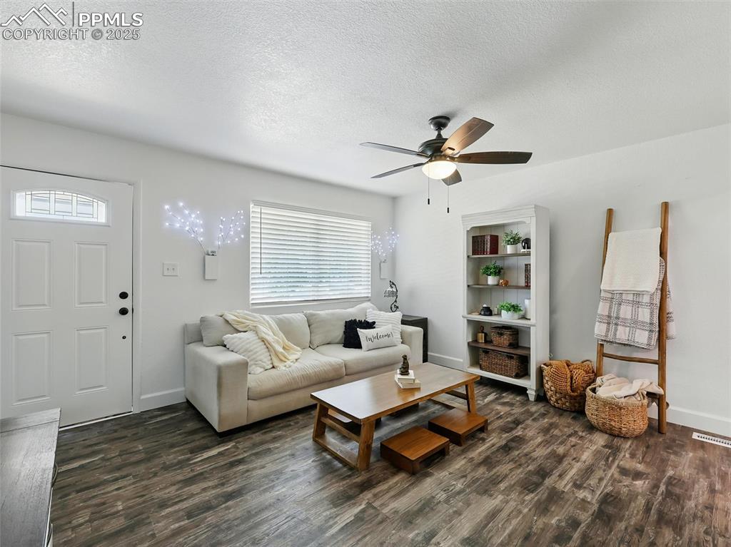 Image 4 of 44: Living Room