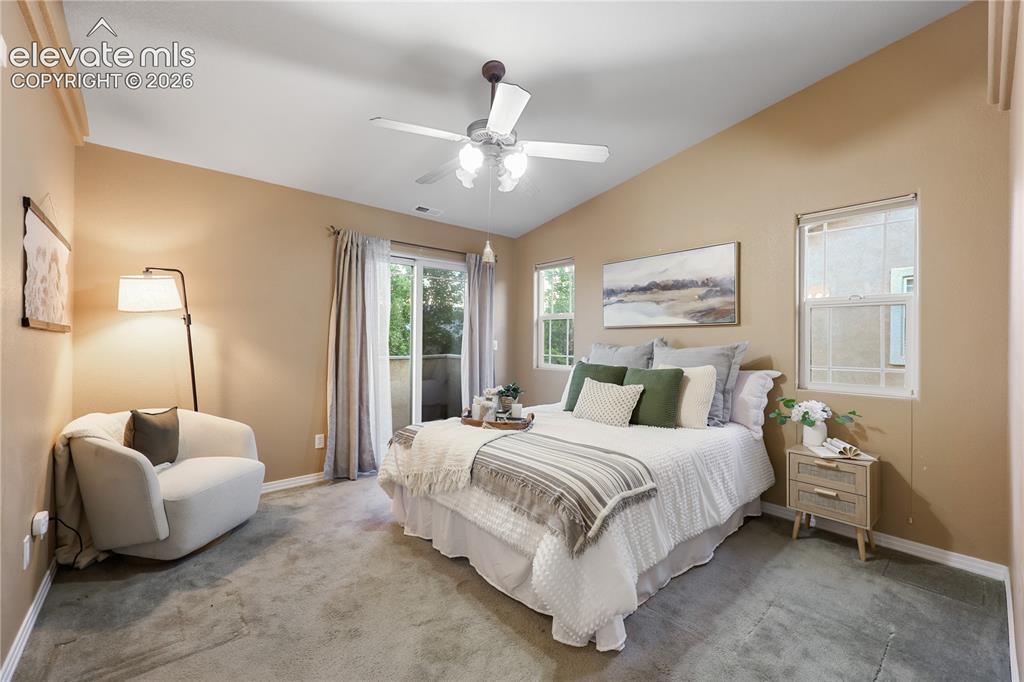 Image 16 of 22: Bedroom