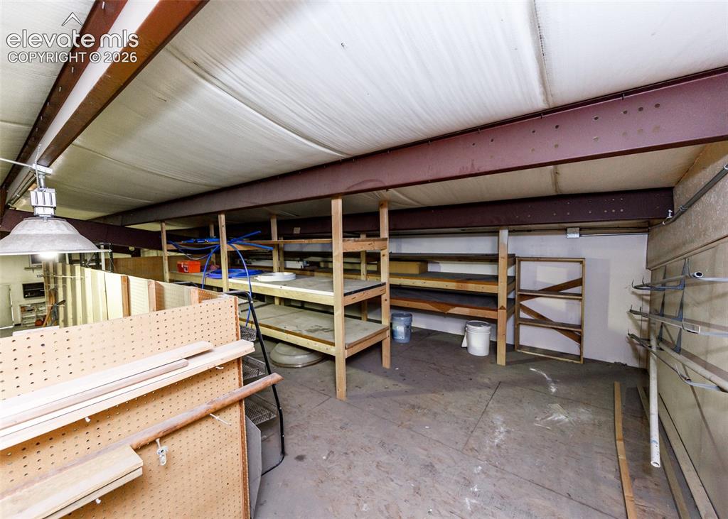 Image 35 of 49: Loft in Building 1