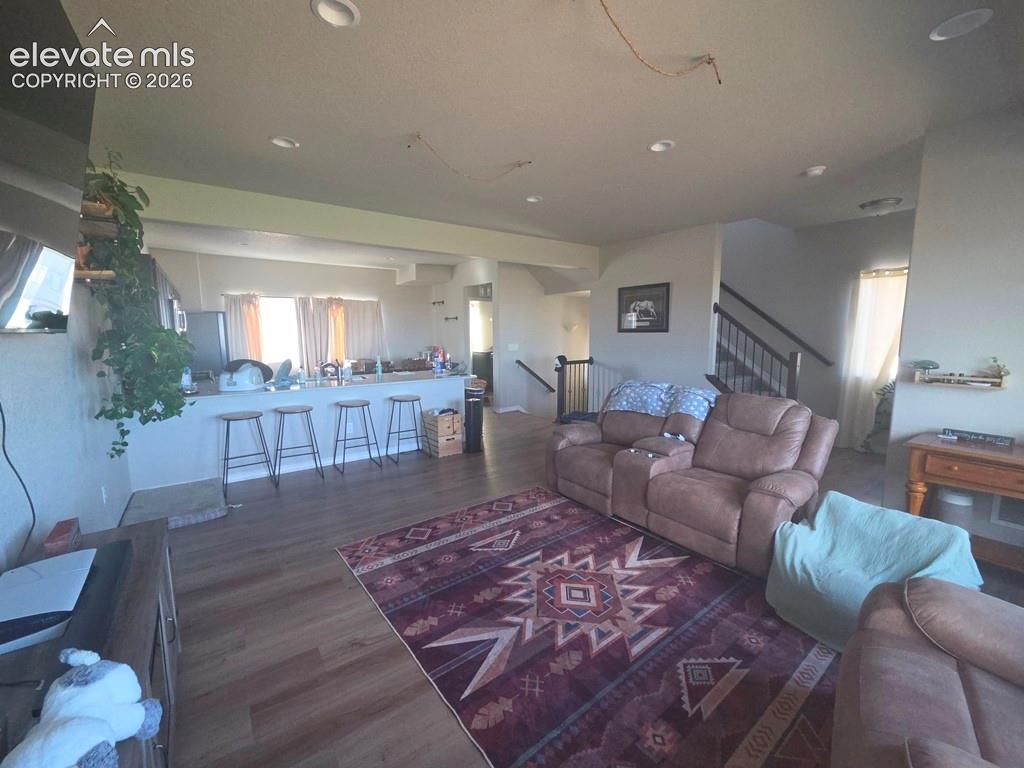 Image 4 of 19: Living Room