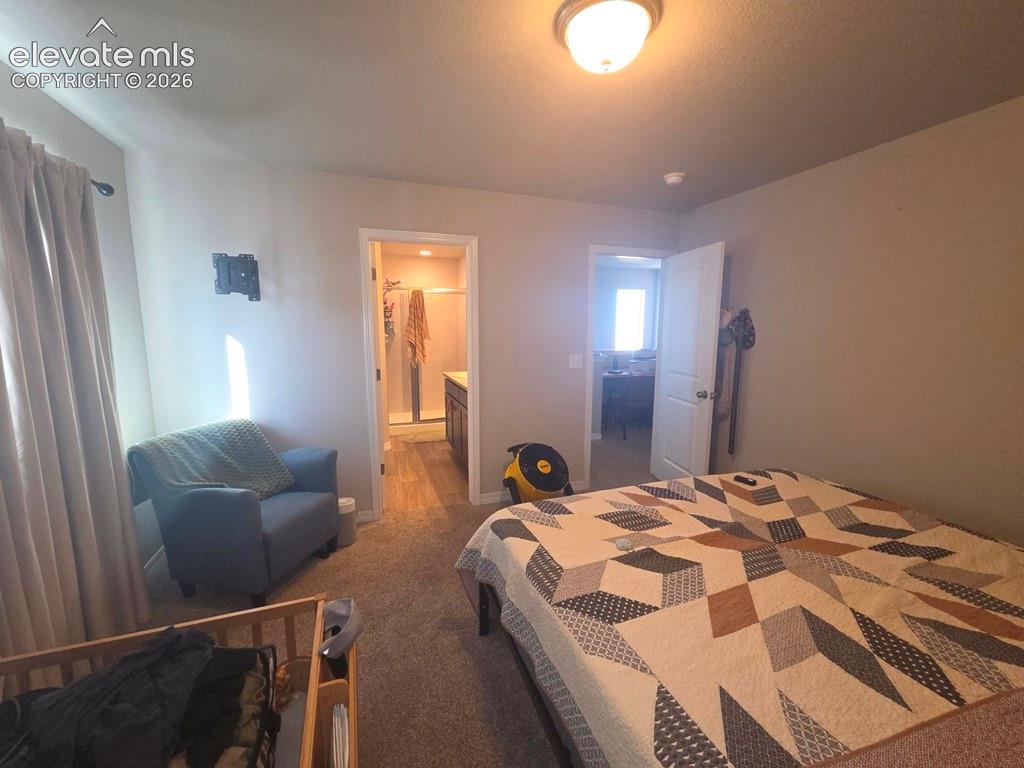 Image 8 of 19: Bedroom