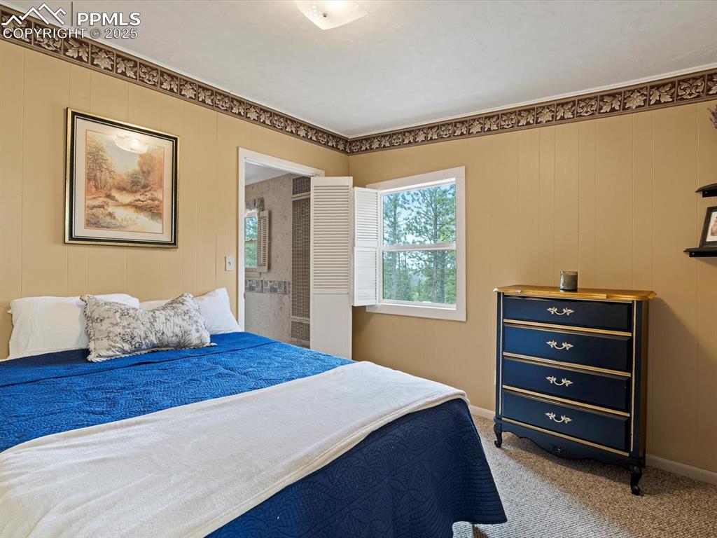 Image 43 of 47: Bedroom