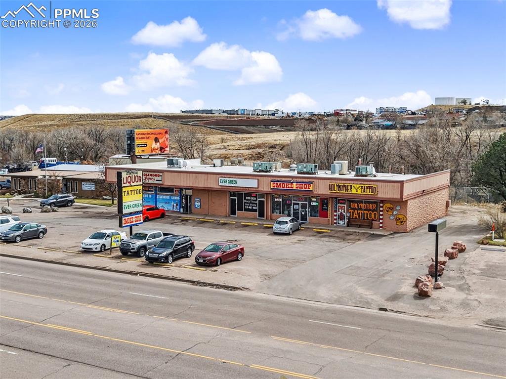 Image 10 of 13: Front of Structure