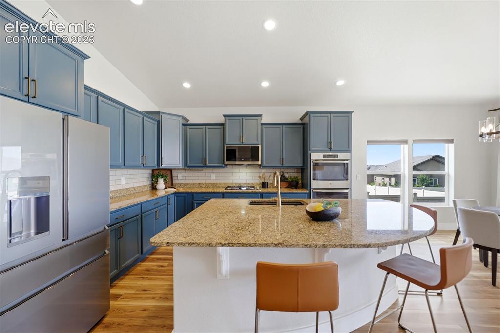 Image 12 of 46: Kitchen