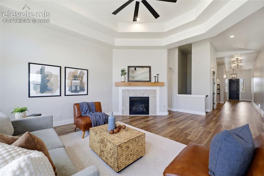 Image 7 of 46: Living Room