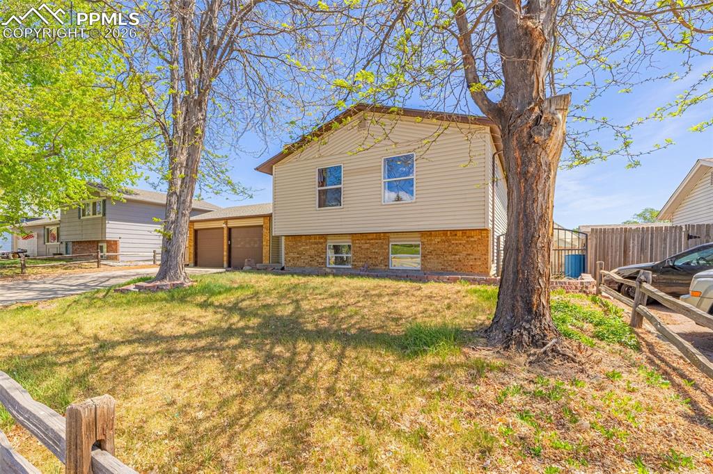 Image 3 of 38: Front of Structure