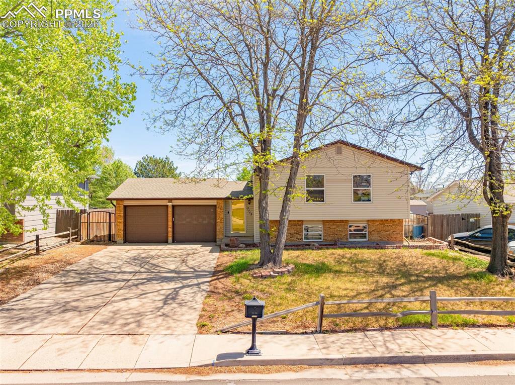 Image 30 of 38: Front of Structure