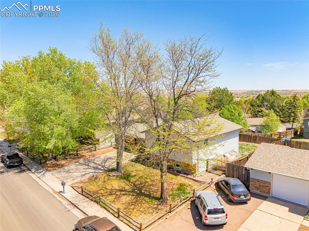 Image 32 of 38: Front of Structure