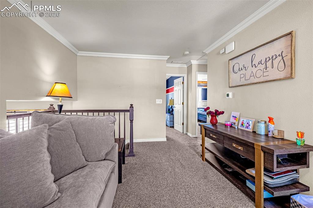 Image 7 of 38: Sitting Room