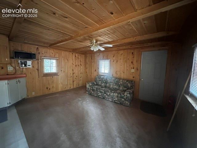 Image 5 of 21: Great Room