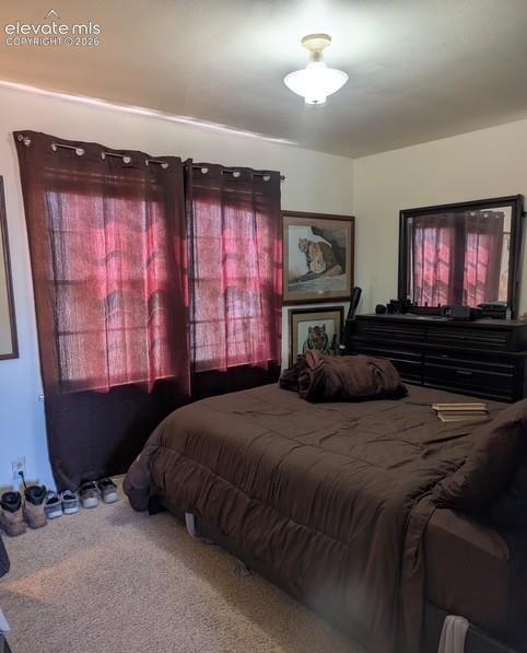 Image 6 of 14: Bedroom