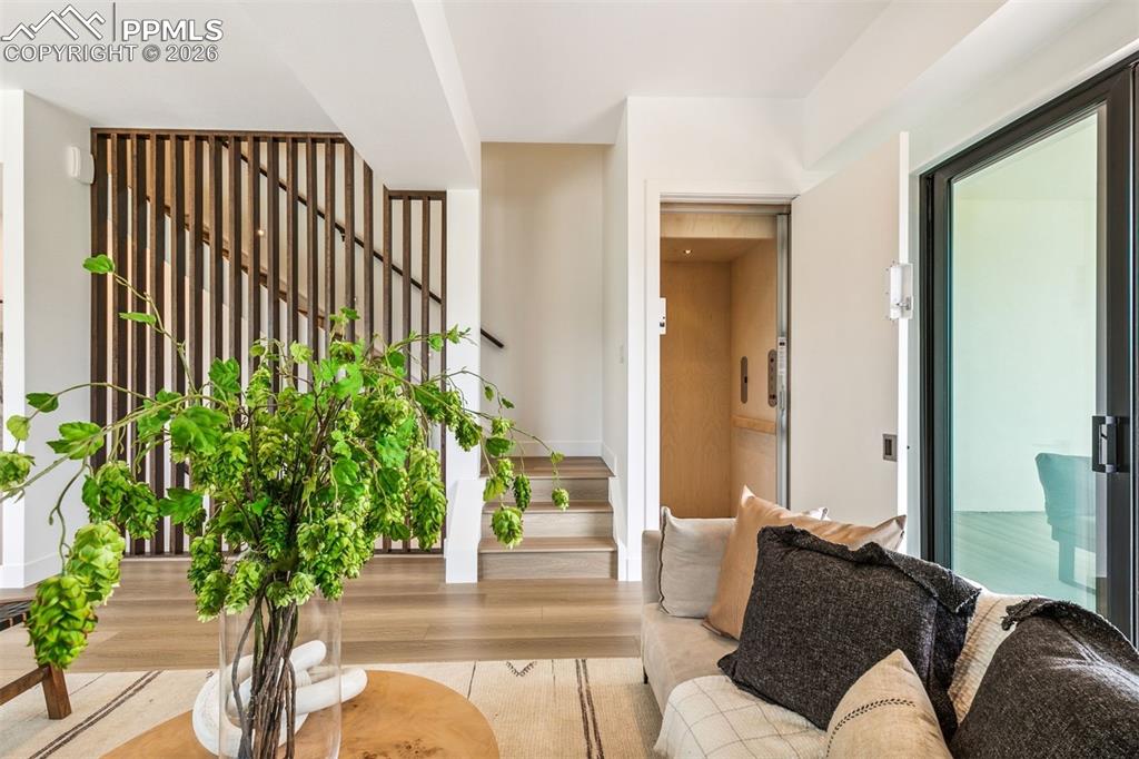 Image 6 of 40: Living Room