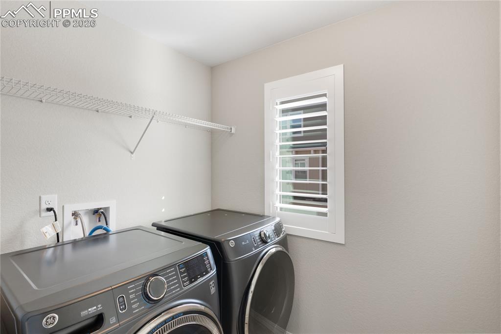 Image 9 of 39: Laundry