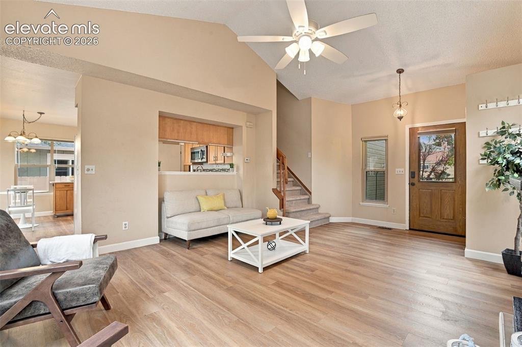 Image 10 of 50: Living Room