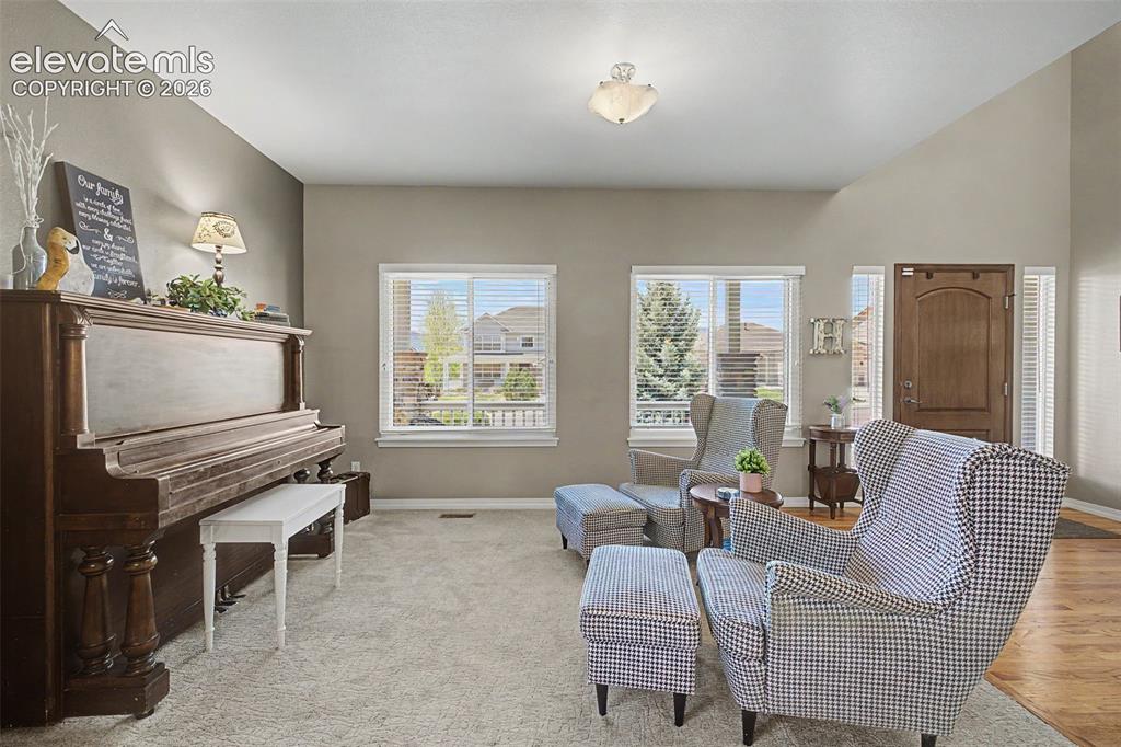 Image 5 of 48: Sitting Room